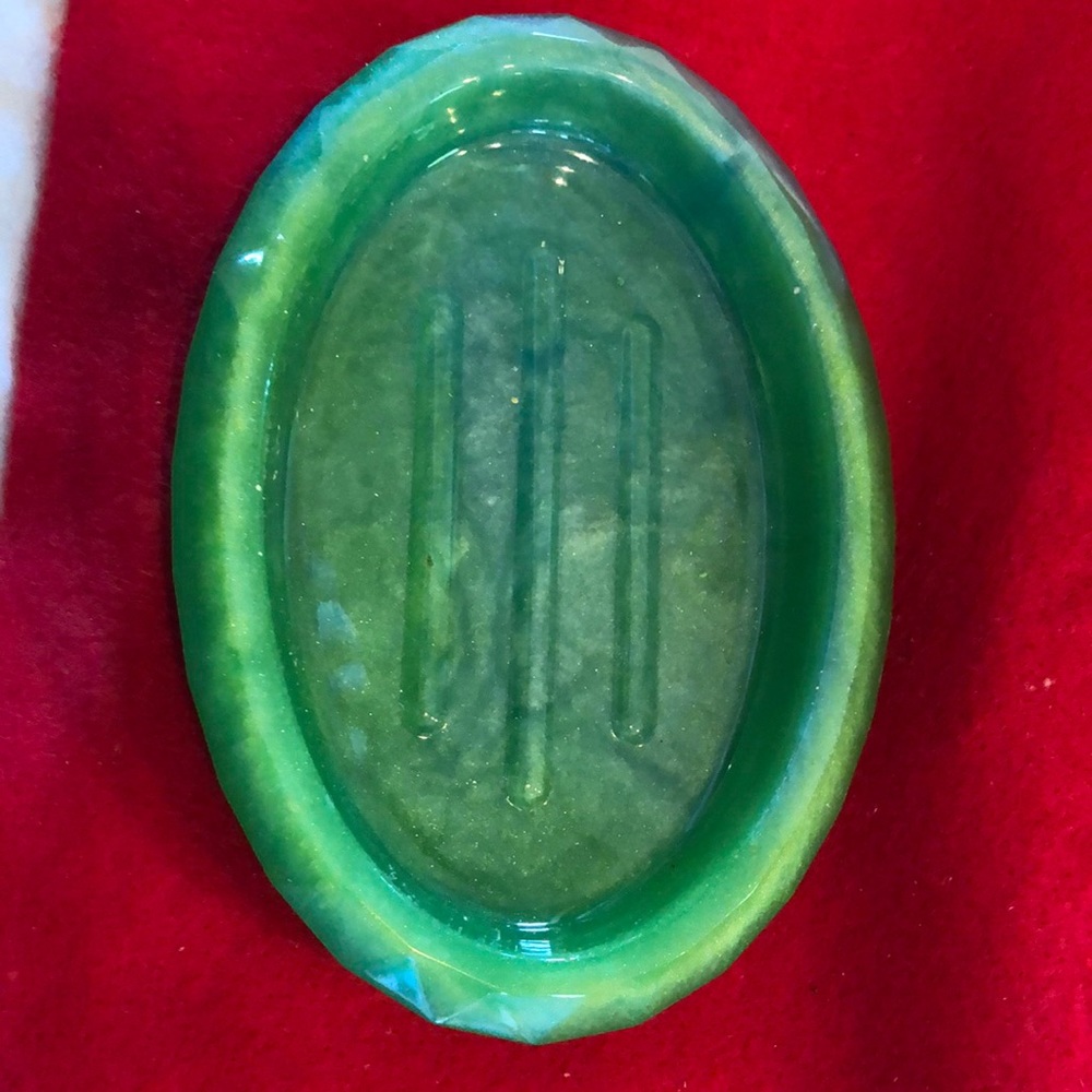 Soapdish, green oval